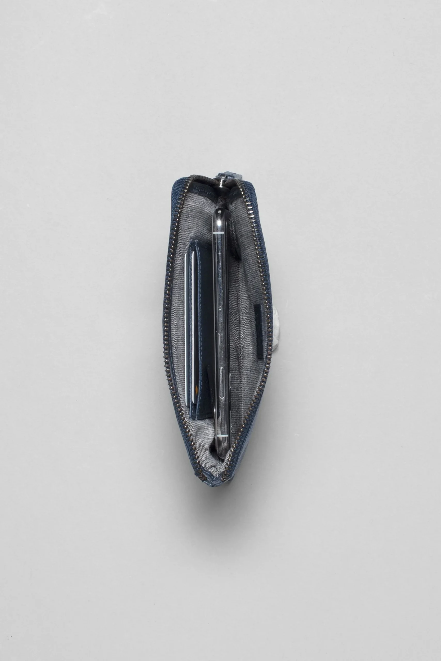 Kaia Pouch|ELK Online