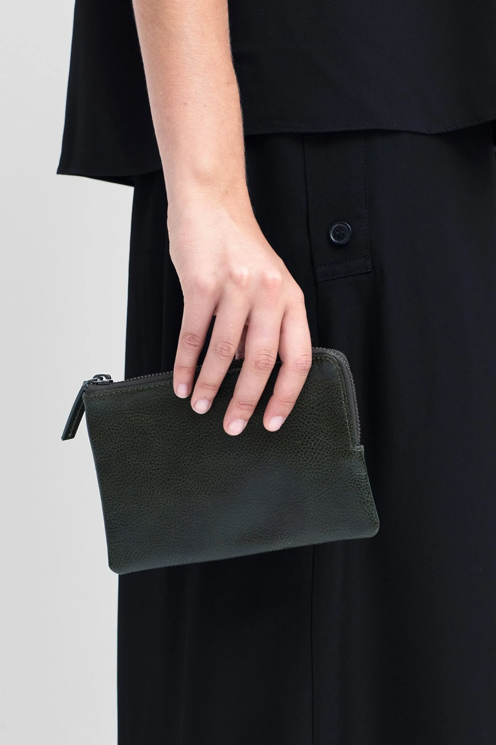 Kaia Pouch|ELK Online