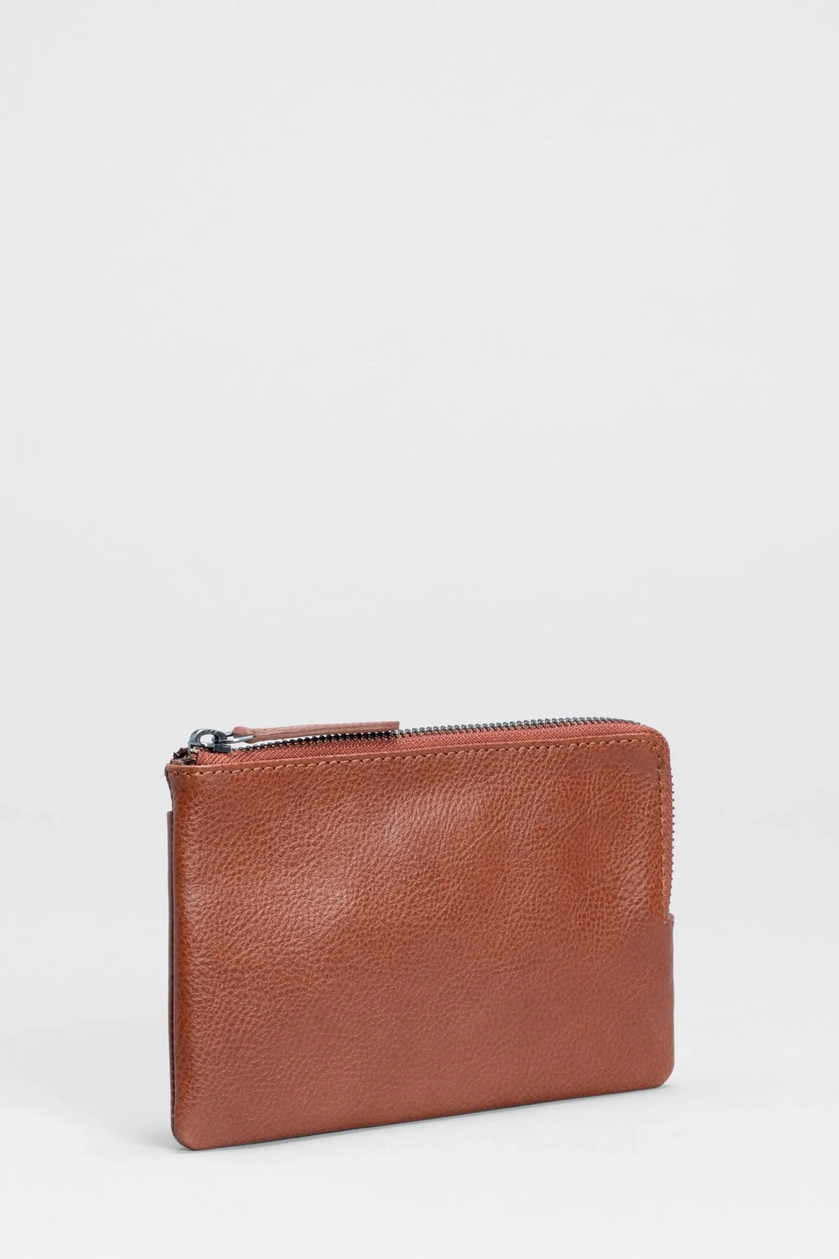 Kaia Pouch|ELK Online
