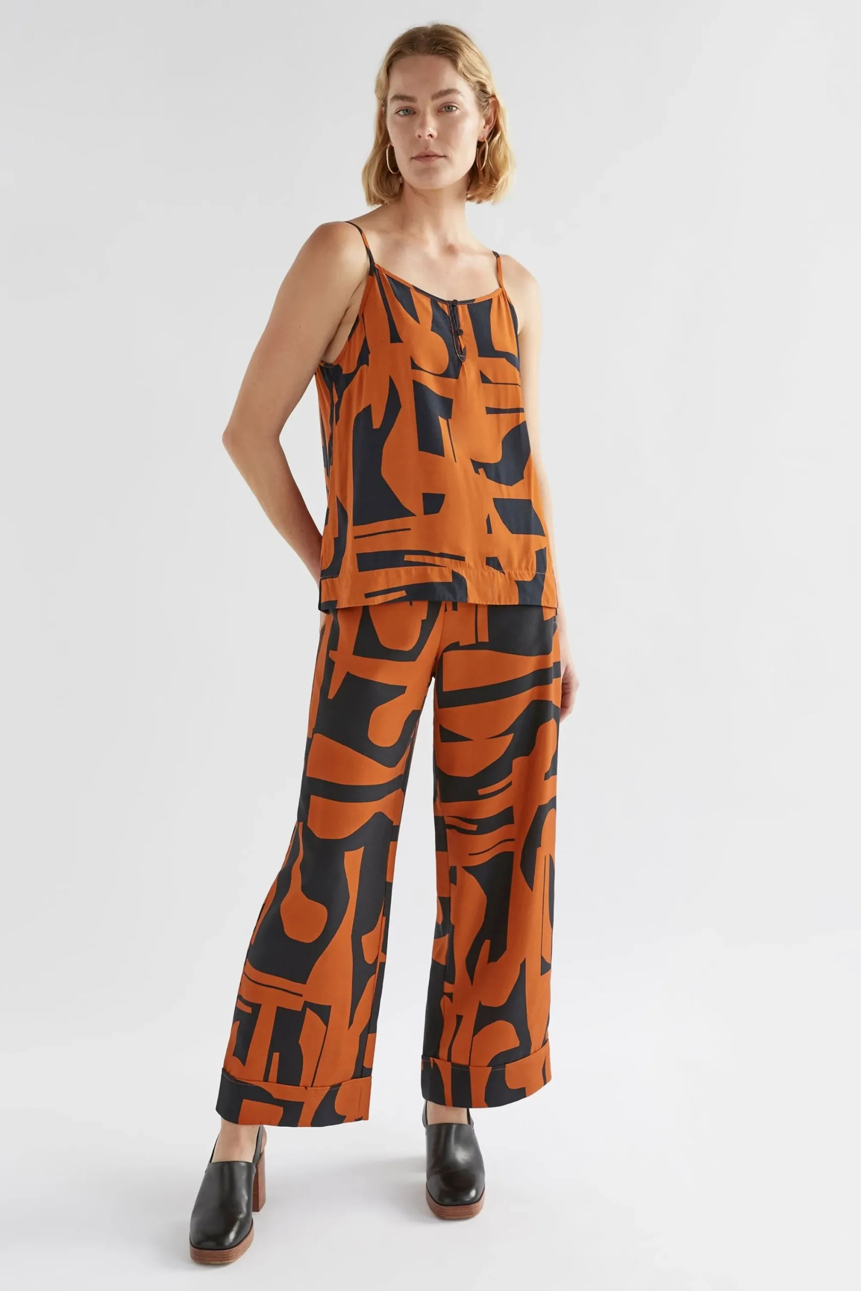 Vann Pant|ELK Sale